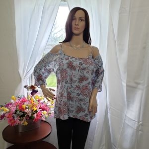 Xhilaration Cold Shoulder Top - NWOT - Sz L